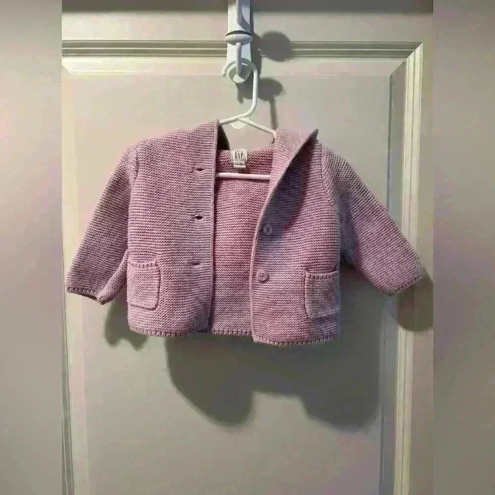 Baby Gap sweater size 6-12 months